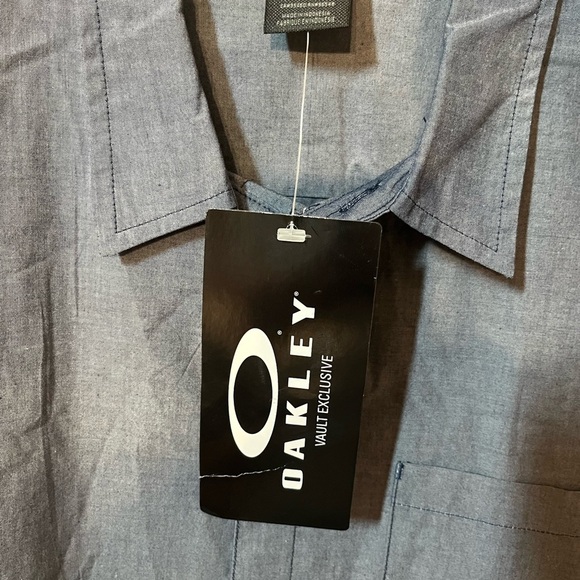 Mens NWT Oakley Gray Casual Short Sleeve Button Up Shirt Size XL - Picture 5 of 7